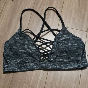 Victoria sports bra
